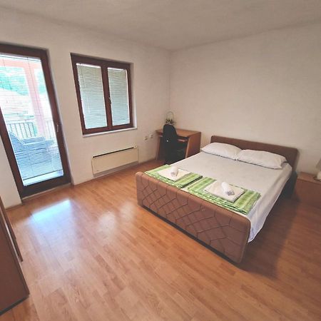 Apartman Komfor Баня-Лука Екстер'єр фото